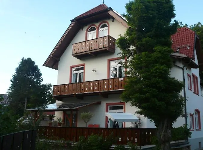 Apartments Alte Villa